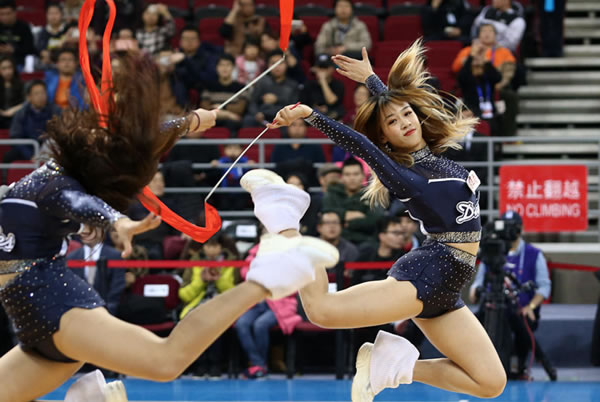 WCBA积分榜：内蒙古女篮6连胜登榜首！北京39分大胜福建厦门女篮